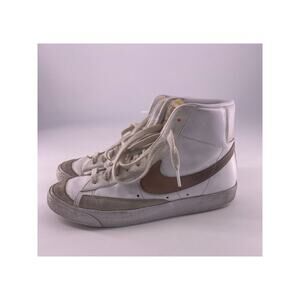 Nike High Top Shoes Womens Size 9.5 White Light Pink Blazer Mid 77 Activewear
